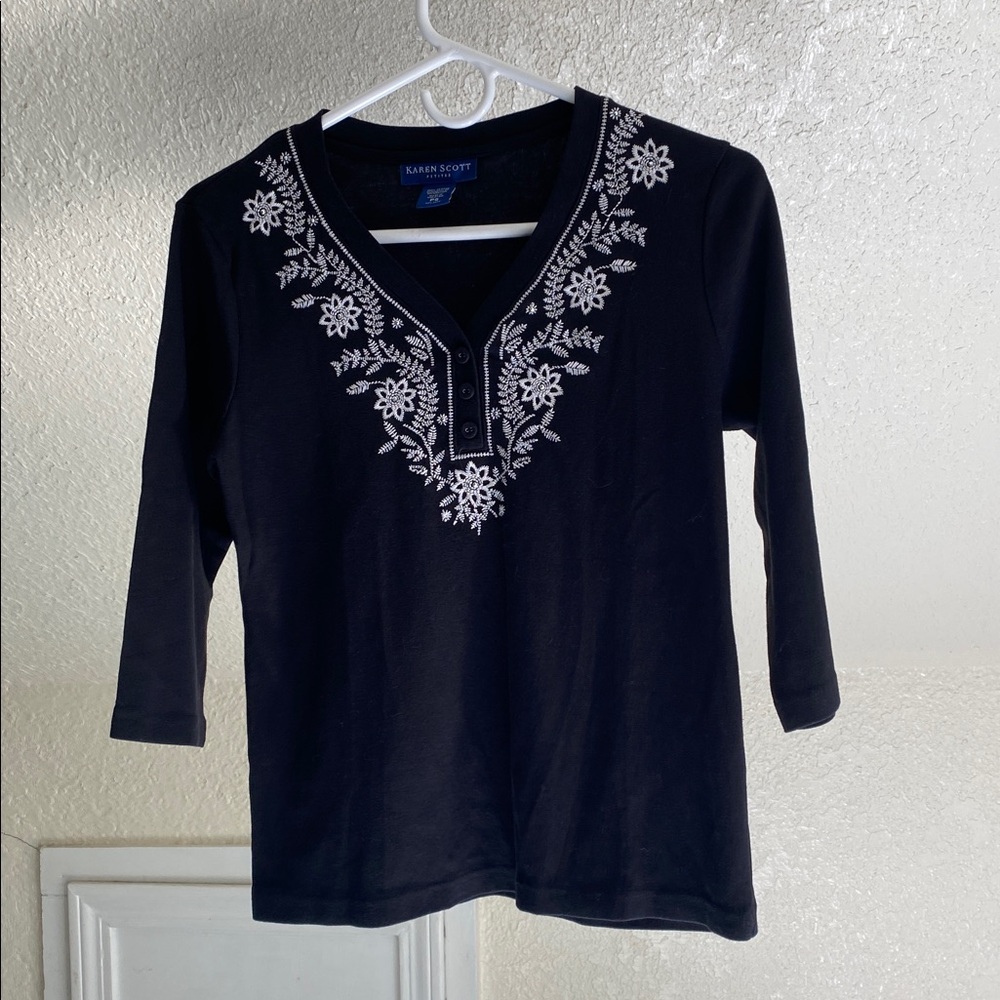Karen Scott women’s size SP tee shirt